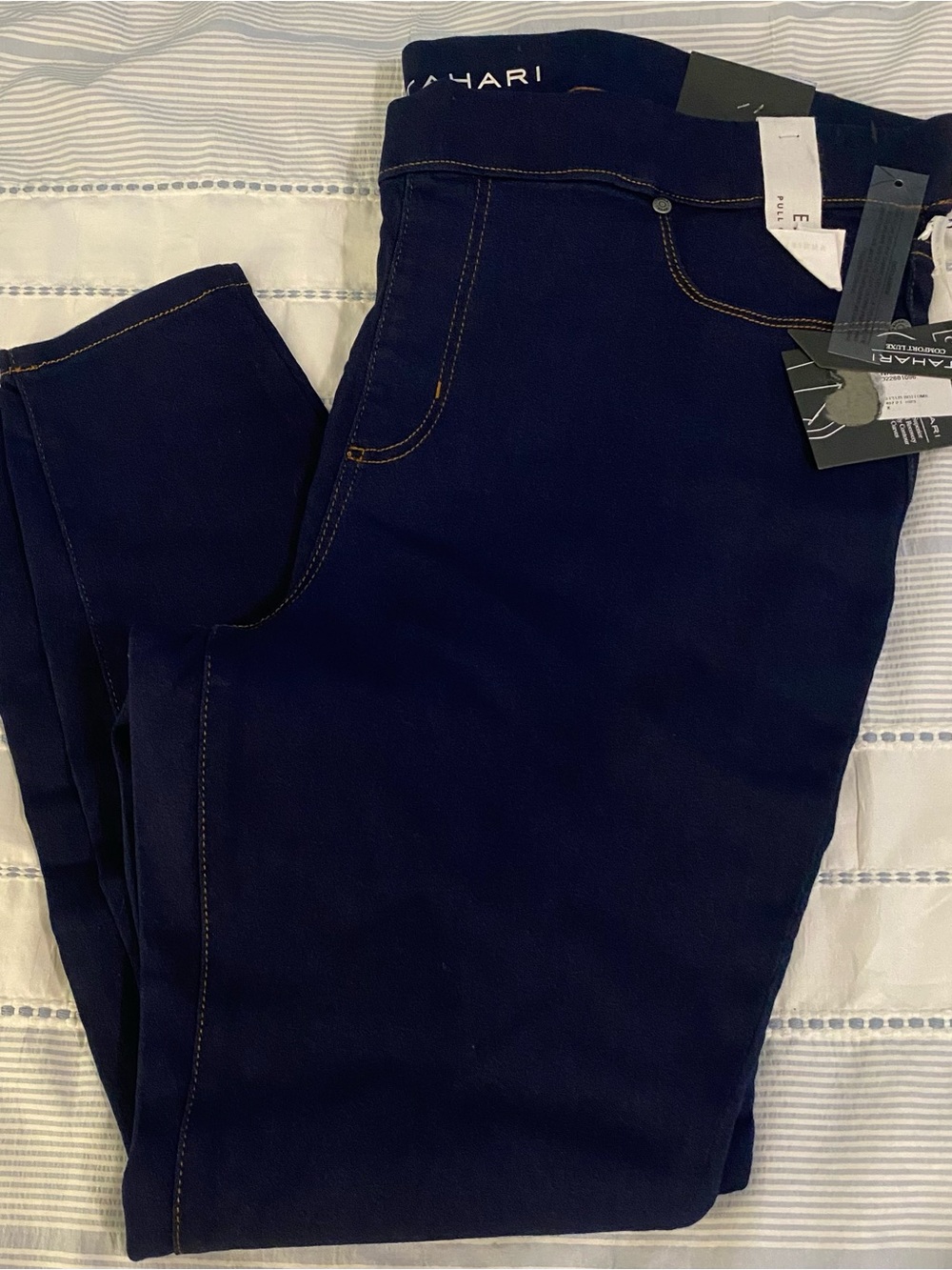 Tahari Navy Blue Women's Jeans